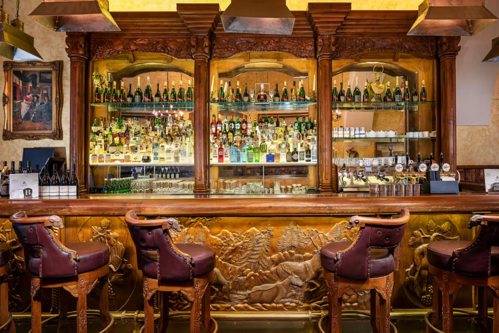 Bar meeting v restaurantu Deer